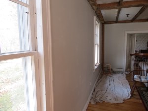 Living Room walls painted BenMoore HC-173 Edgecomb Gray 